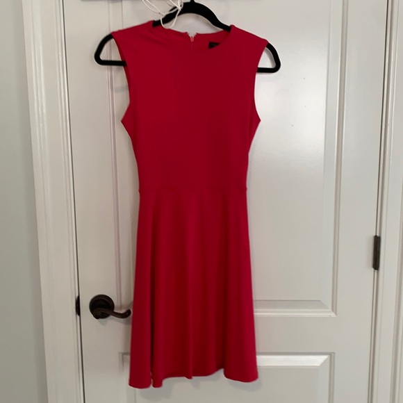 Versatile dress - Picture 1 of 2